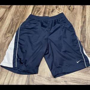 Men’s Nike size large. Navy blue. No issues